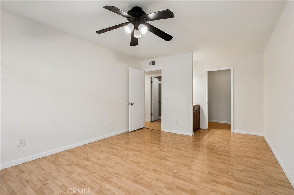 Image 14 of property listing at 1068 Cabrillo Park Drive C, Santa Ana, CA 92701