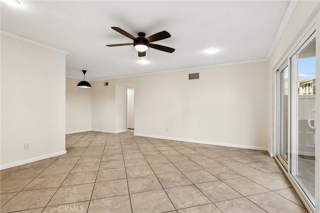 Image 4 of property listing at 1068 Cabrillo Park Drive C, Santa Ana, CA 92701