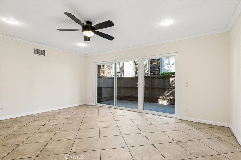 Image 5 of property listing at 1068 Cabrillo Park Drive C, Santa Ana, CA 92701