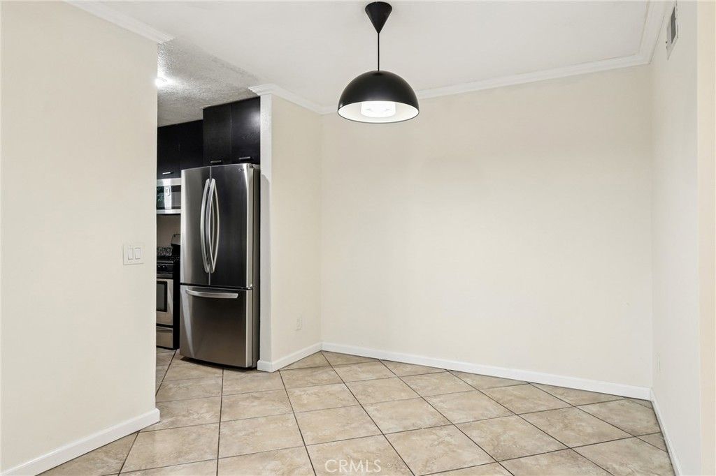 Image 9 of property listing at 1068 Cabrillo Park Drive C, Santa Ana, CA 92701