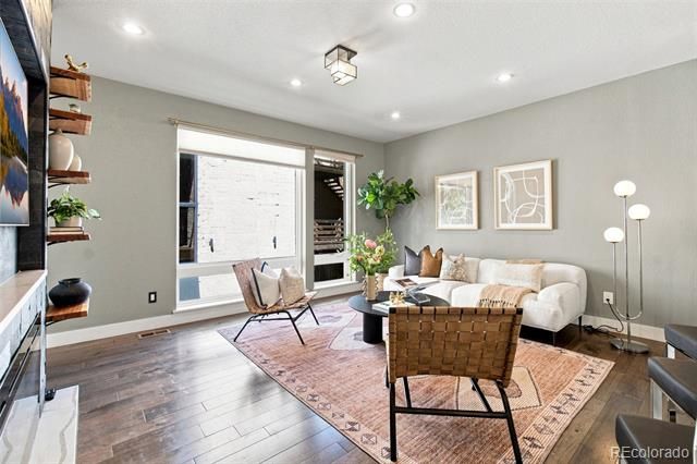 2432 N Washington Street, Denver, CO 80205