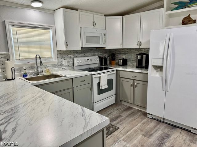 3024 Sunny Harbor DR, Punta Gorda, FL 33982