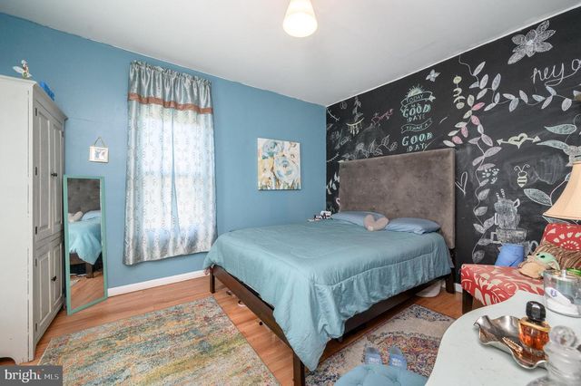 39 E 2ND AVE, Runnemede, NJ 08078