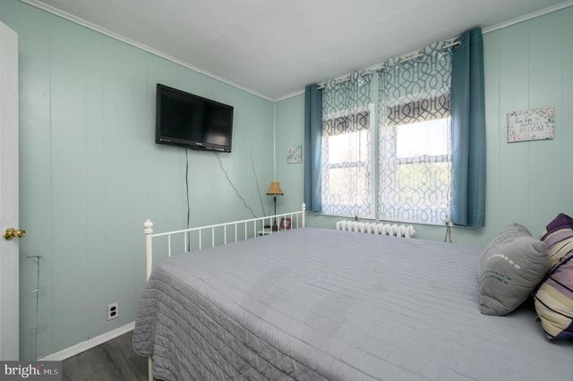 39 E 2ND AVE, Runnemede, NJ 08078