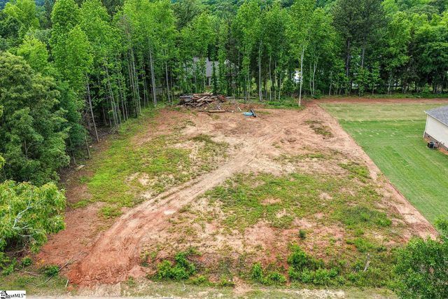 102 Indian Ridge Drive, Laurens, SC 29360