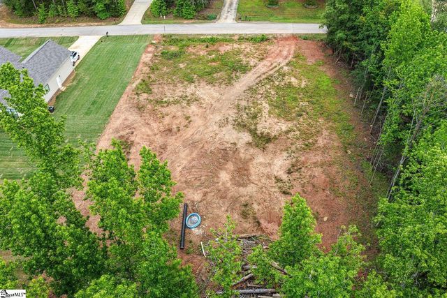 102 Indian Ridge Drive, Laurens, SC 29360