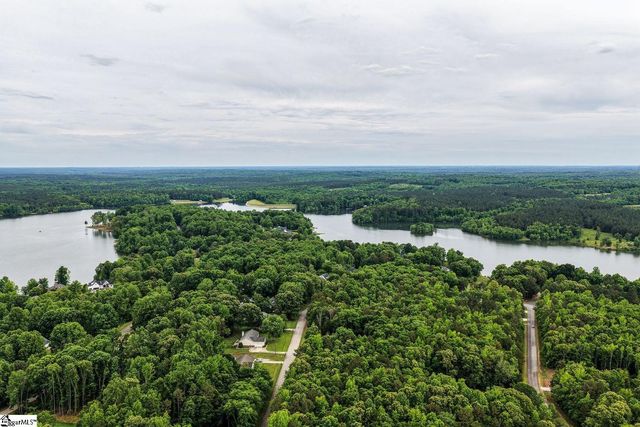 102 Indian Ridge Drive, Laurens, SC 29360