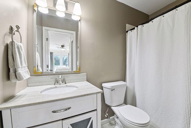 1405 Field Creek Circle, Victoria, MN 55386