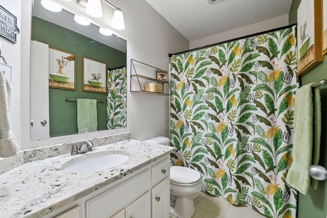 1405 Field Creek Circle, Victoria, MN 55386