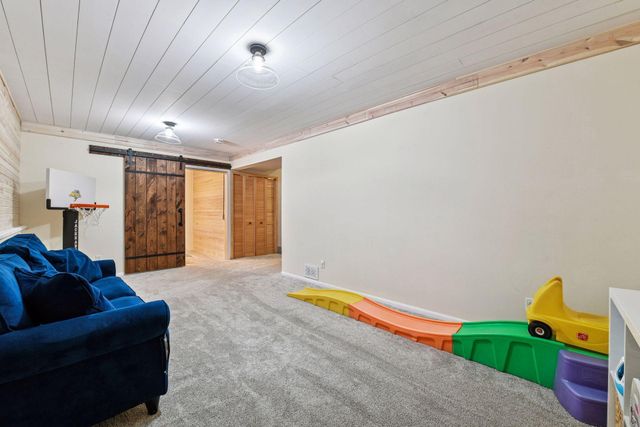 1405 Field Creek Circle, Victoria, MN 55386