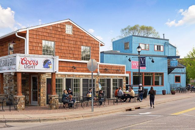 1405 Field Creek Circle, Victoria, MN 55386