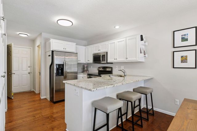 1405 Field Creek Circle, Victoria, MN 55386