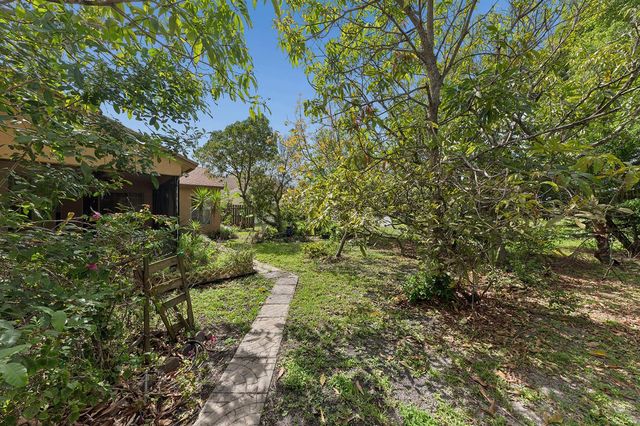 22564 Middletown Drive, Boca Raton, FL 33428