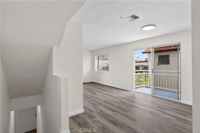 904 S 2nd E, Alhambra, CA 91801