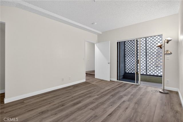 904 S 2nd E, Alhambra, CA 91801