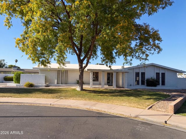 830 N ALMOND Circle, Mesa, AZ 85213