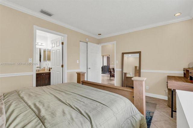 6633 N Parkway Dr 5-7, Margate, FL 33068