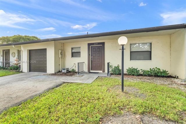 6633 N Parkway Dr 5-7, Margate, FL 33068