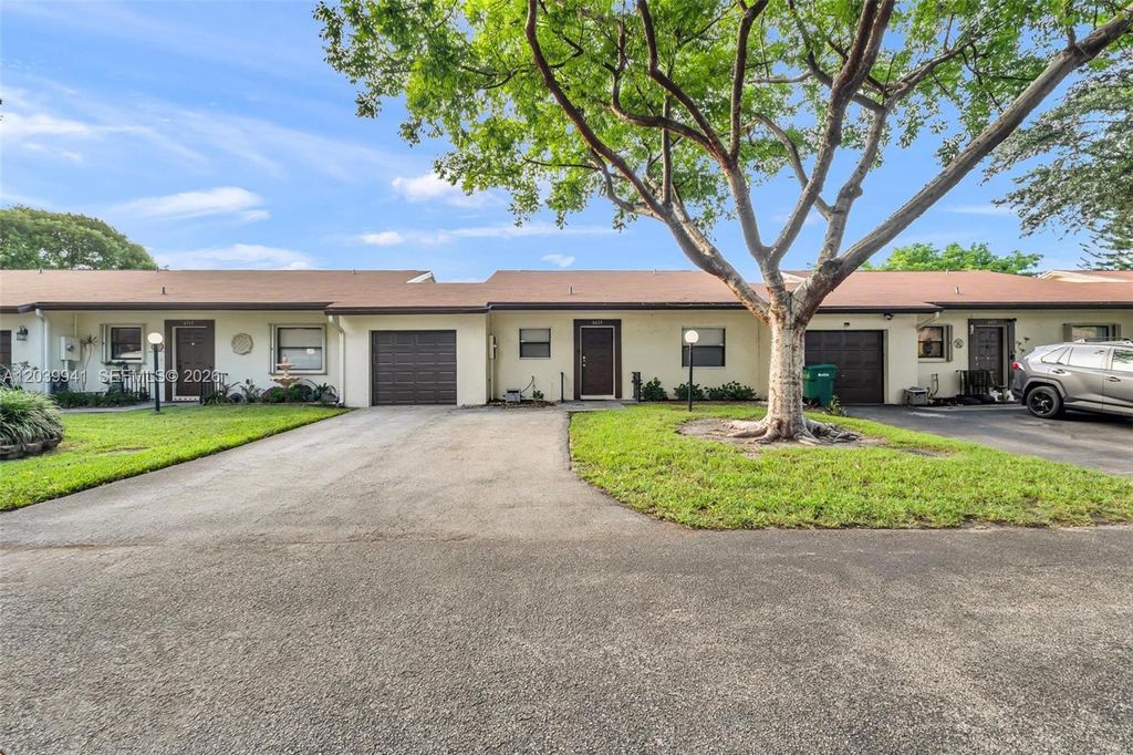 6633 N Parkway Dr 5-7, Margate, FL 33068