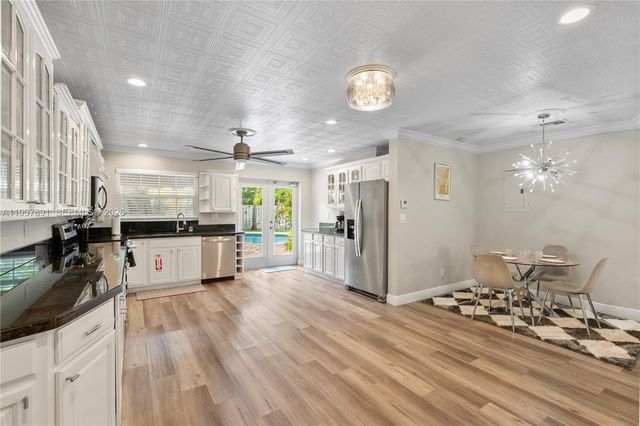 1652 NE 39th Street, Oakland Park, FL 33334
