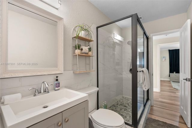 1652 NE 39th Street, Oakland Park, FL 33334