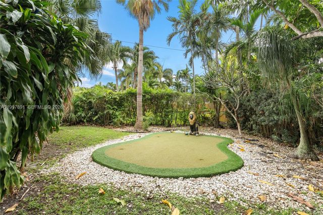1652 NE 39th Street, Oakland Park, FL 33334