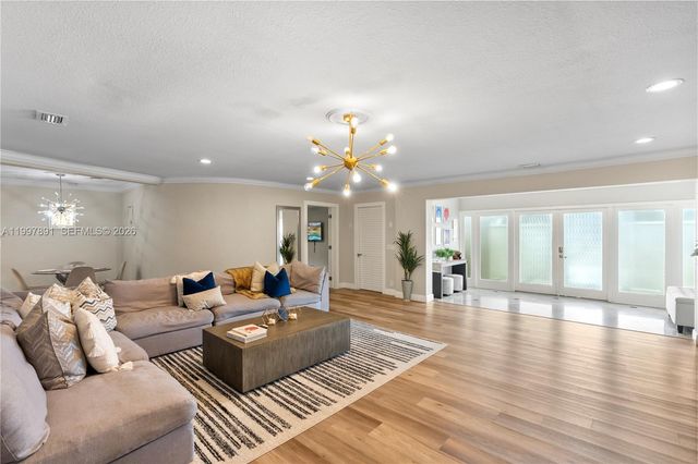 1652 NE 39th Street, Oakland Park, FL 33334