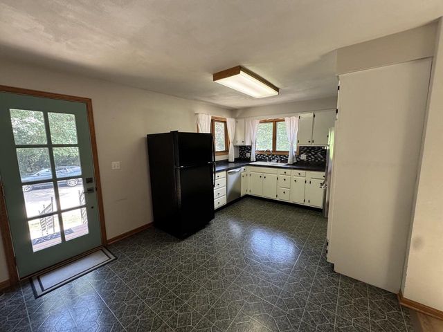 625 Thomas Street, Janesville, WI 53545