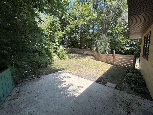 625 Thomas Street, Janesville, WI 53545