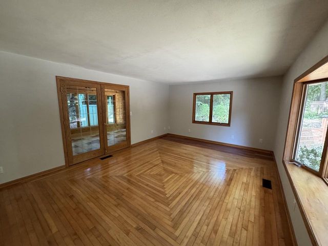 625 Thomas Street, Janesville, WI 53545