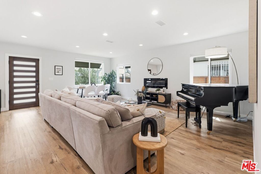 11237 Braddock Drive, Culver City, CA 90230 — photo 3