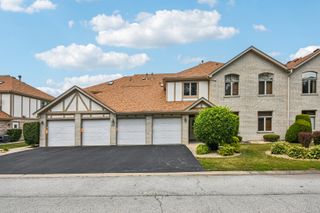 6514 Pine Trail Lane 2, Tinley Park, IL 60477