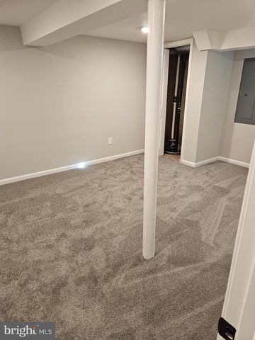 7913 HILLTOP AVE, Nottingham, MD 21236