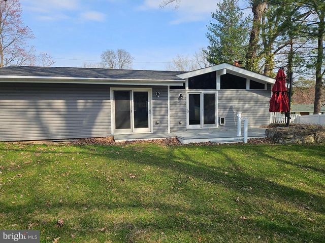 7913 HILLTOP AVE, Nottingham, MD 21236