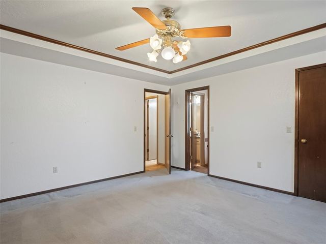 1372 W Cedarbrook Lane, Moore, OK 73170