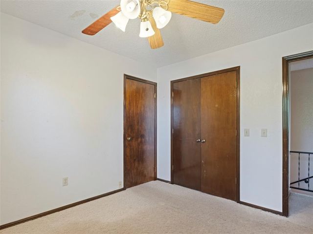 1372 W Cedarbrook Lane, Moore, OK 73170