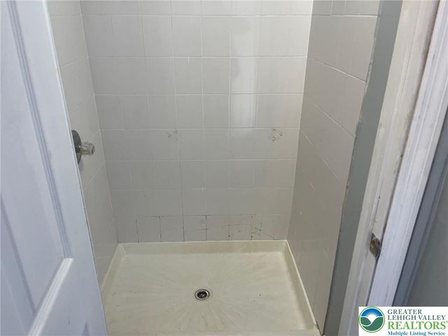 103 North Oak Street, Easton, PA 18042