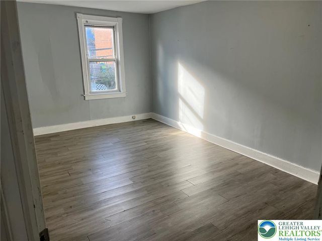 103 North Oak Street, Easton, PA 18042