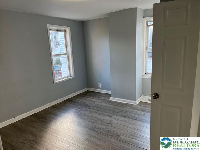103 North Oak Street, Easton, PA 18042