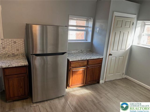 103 North Oak Street, Easton, PA 18042