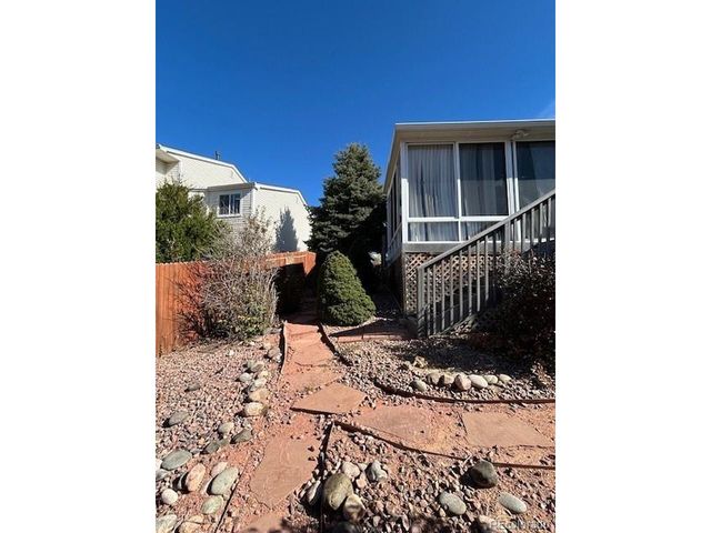 8342 Silver Glen Dr, Fountain, CO 80817