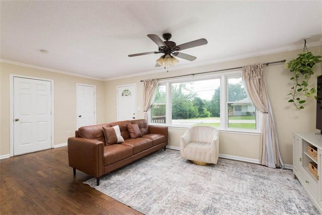 8840 N Forest Avenue, Kansas City, MO 64155