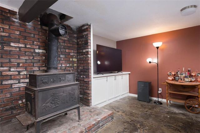 8840 N Forest Avenue, Kansas City, MO 64155