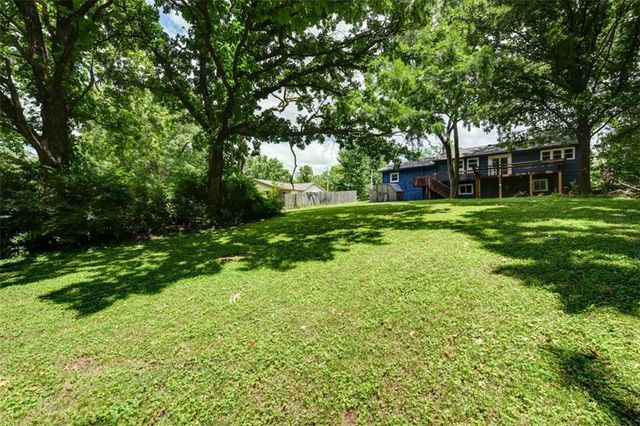8840 N Forest Avenue, Kansas City, MO 64155