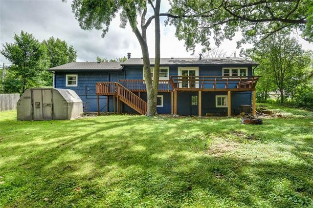 8840 N Forest Avenue, Kansas City, MO 64155