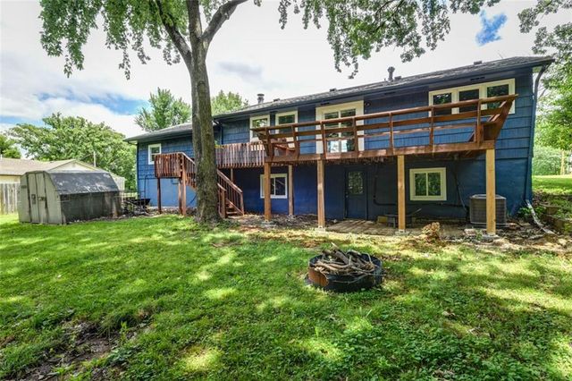 8840 N Forest Avenue, Kansas City, MO 64155