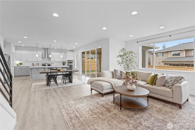 6602 232nd Avenue E, Buckley, WA 98321