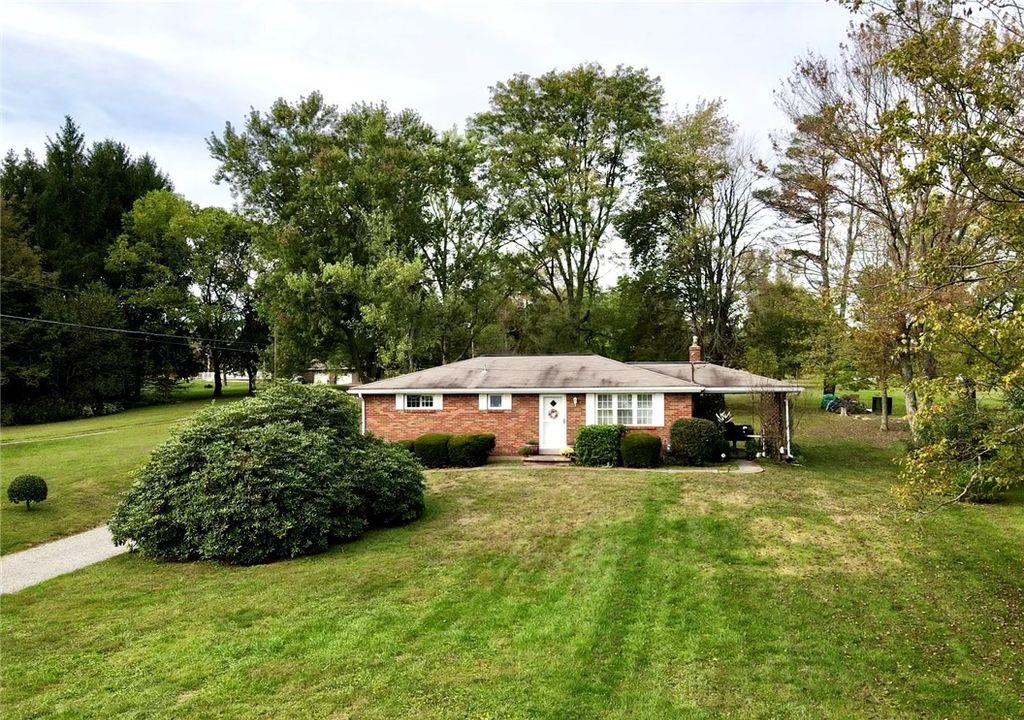 128 Caldwell Dr, Butler, PA 16002