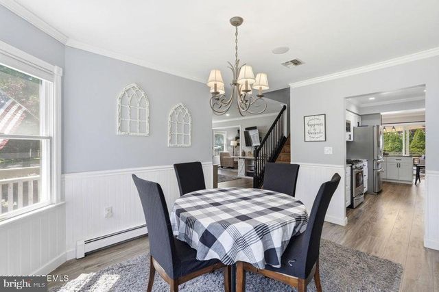 482 CLIFTON AVE, Bayville, NJ 08721