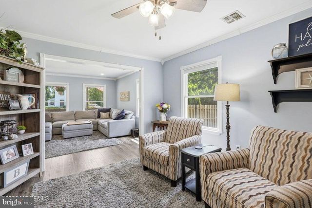 482 CLIFTON AVE, Bayville, NJ 08721
